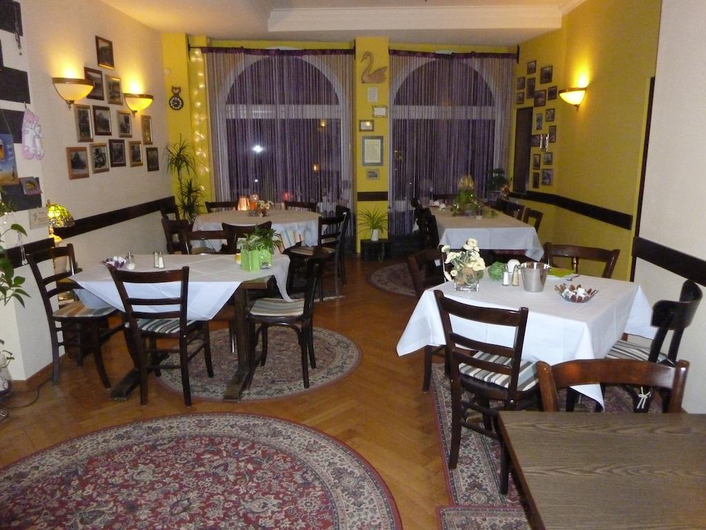 Achathotel Zum Schwan Idar-Oberstein Bagian luar foto